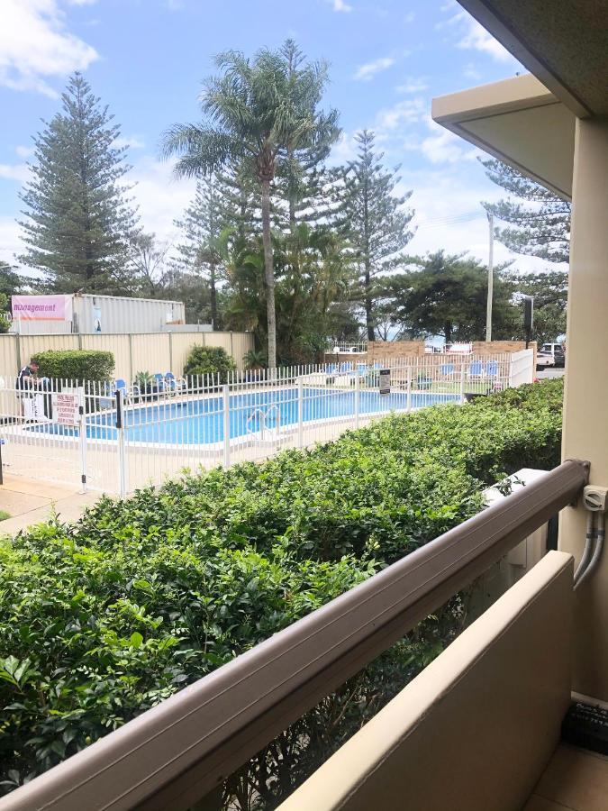 Oceania On Burleigh Beach Gold Coast Exterior photo