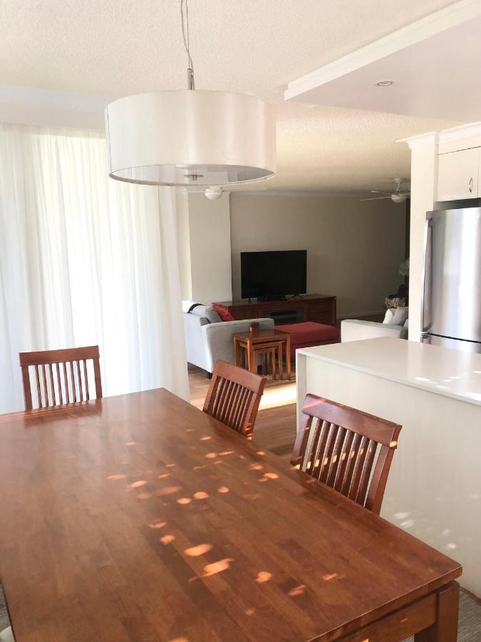 Oceania On Burleigh Beach Gold Coast Exterior photo